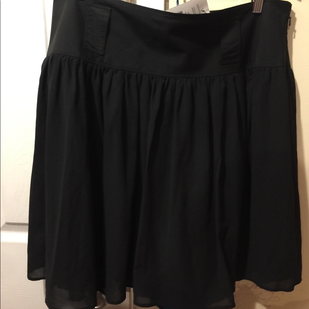 🆕KENNETH COLE NEW YORK SKIRT